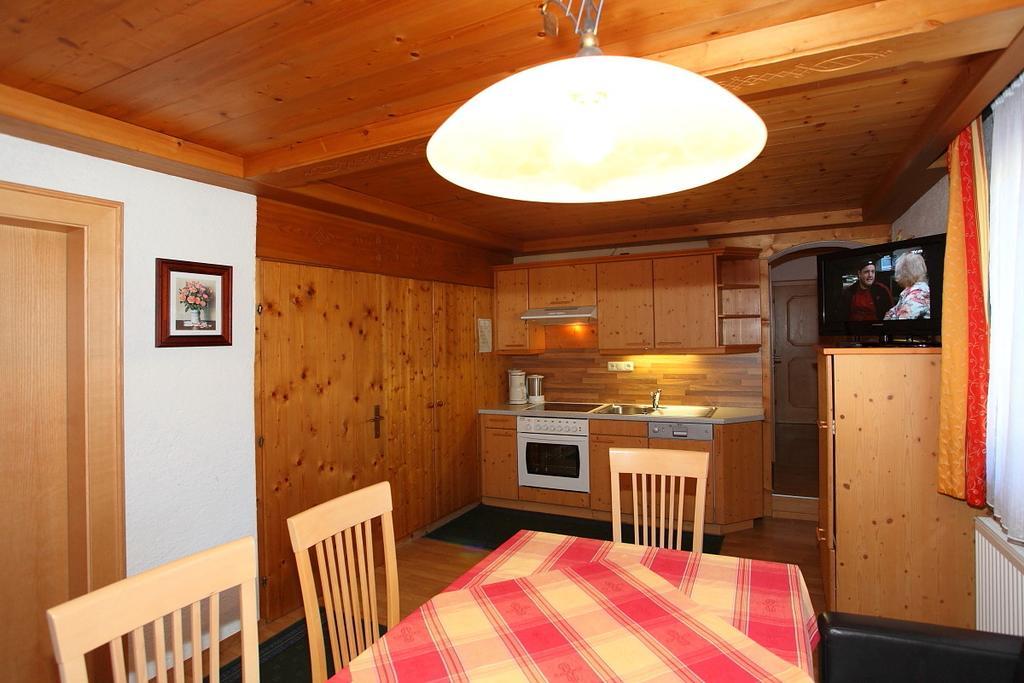 Appartements Wirnsperger Гроссарль Номер фото